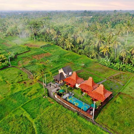 One Bedroom Grand Javanese Joglo Ubud 1 Exterior photo